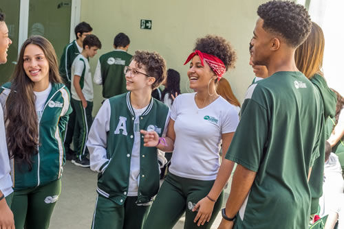 Ensino Médio - Colégio Albuquerque - Nossa Senhora do Carmo Ensino Médio - Colégio Albuquerque - Nossa Senhora do Carmo